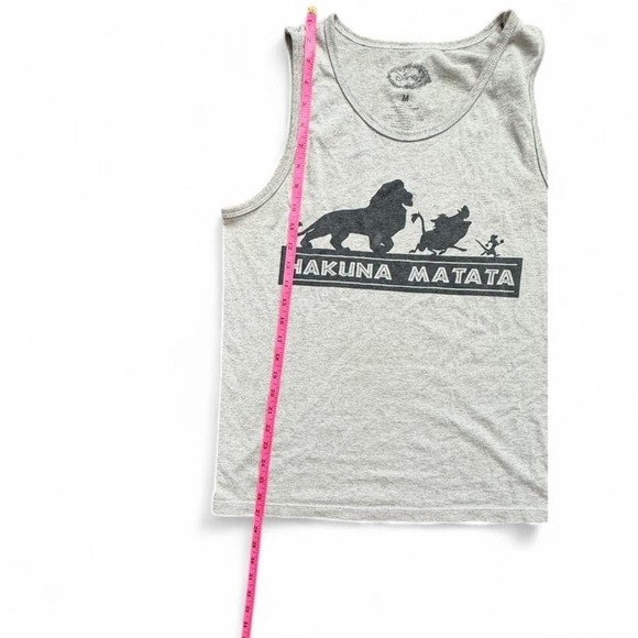 Disney The Lion King Hakuna Matata Tank Top Gray Women's M Graphic Tee - Picture 4 of 6